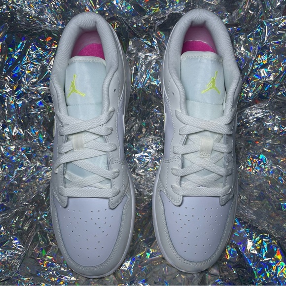 NEW IN BOX Air Jordan 1 Low | Laser Orange White | Size: 7Y - Picture 5 of 10